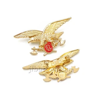 Stylish Brooches And Pins